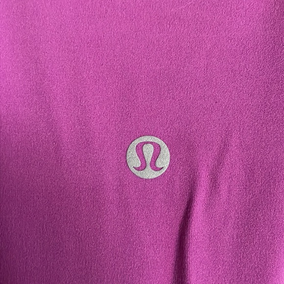 Like new lululemon cropped align tank top! - Picture 3 of 4